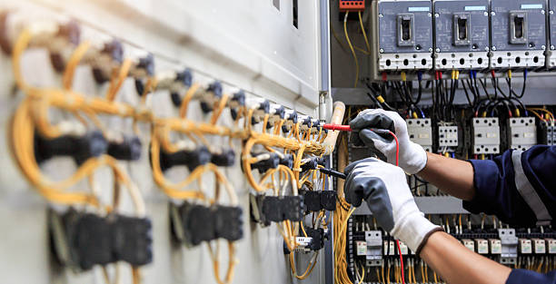Professional Electrician technician working in Pepperdine University, CA